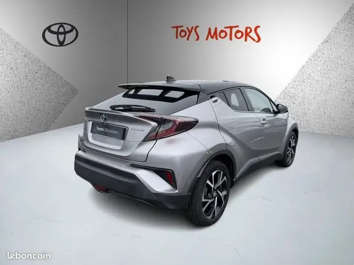 Toyota C-Hr 2017 photo 3