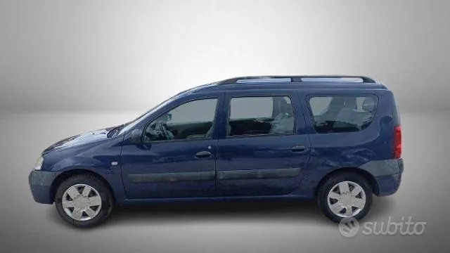 Dacia Logan 2008 photo 4