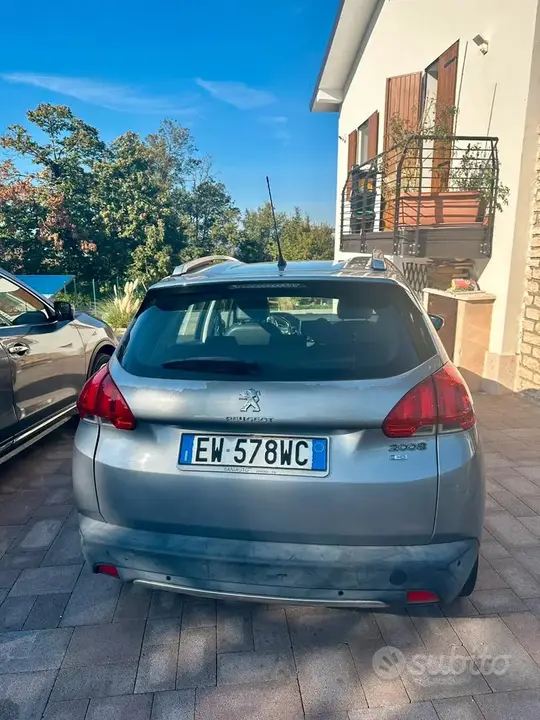 Peugeot 2008 2014 photo 2