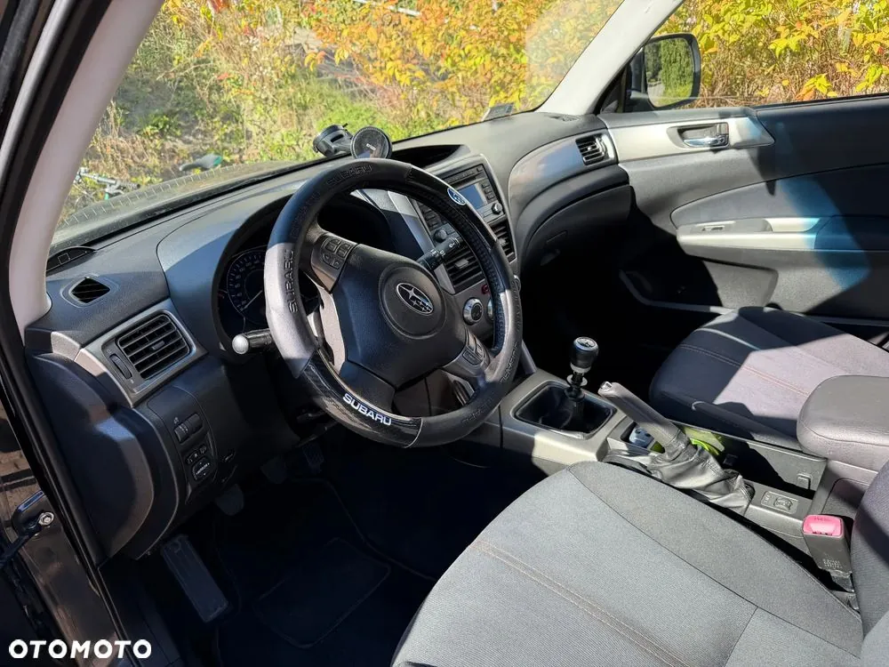 Subaru Forester 2010 photo 4