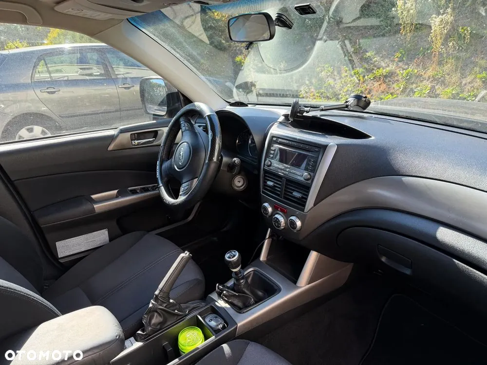 Subaru Forester 2010 photo 5