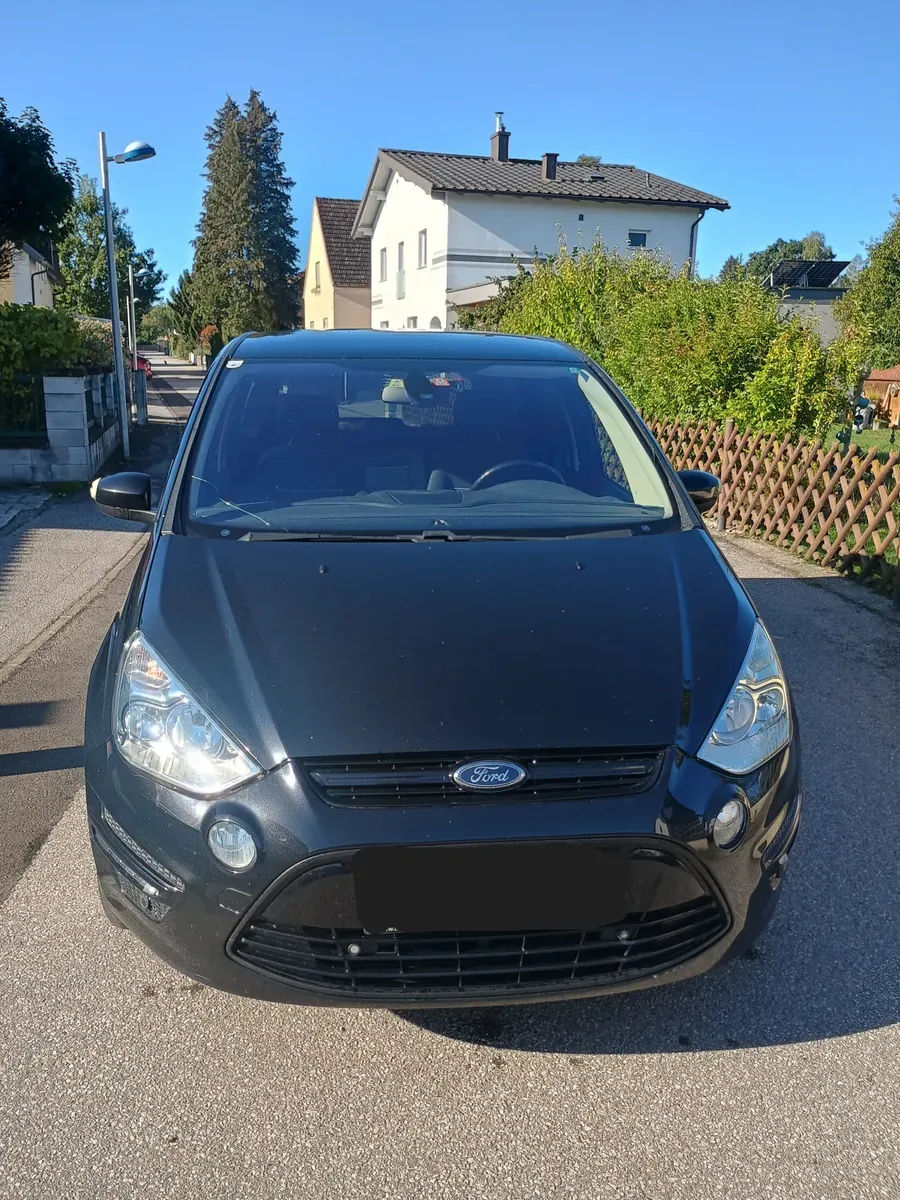 Ford S-Max 2012 photo 3
