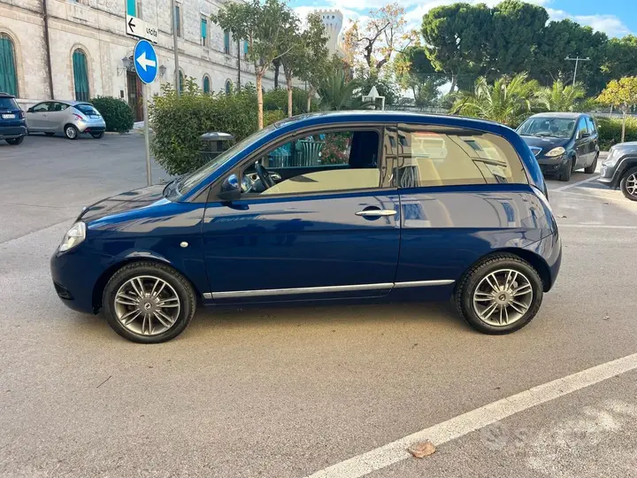Lancia Ypsilon 2010 photo 3