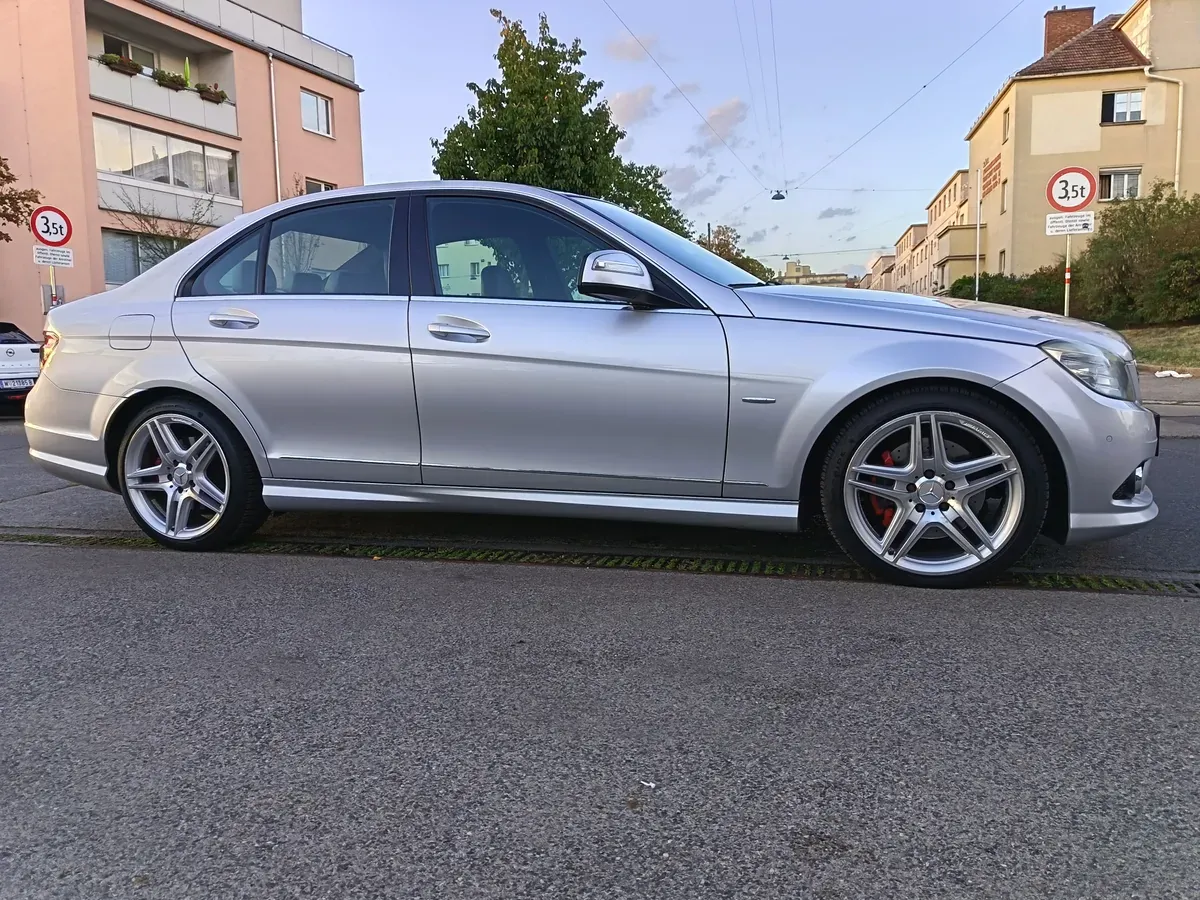 Mercedes-Benz C-Class 2008 photo 3