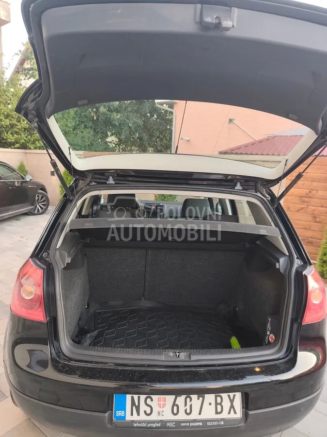 Volkswagen Golf 5 2006 photo 4