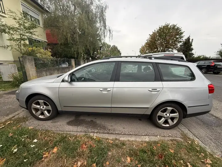 Volkswagen Passat 2009 photo 3