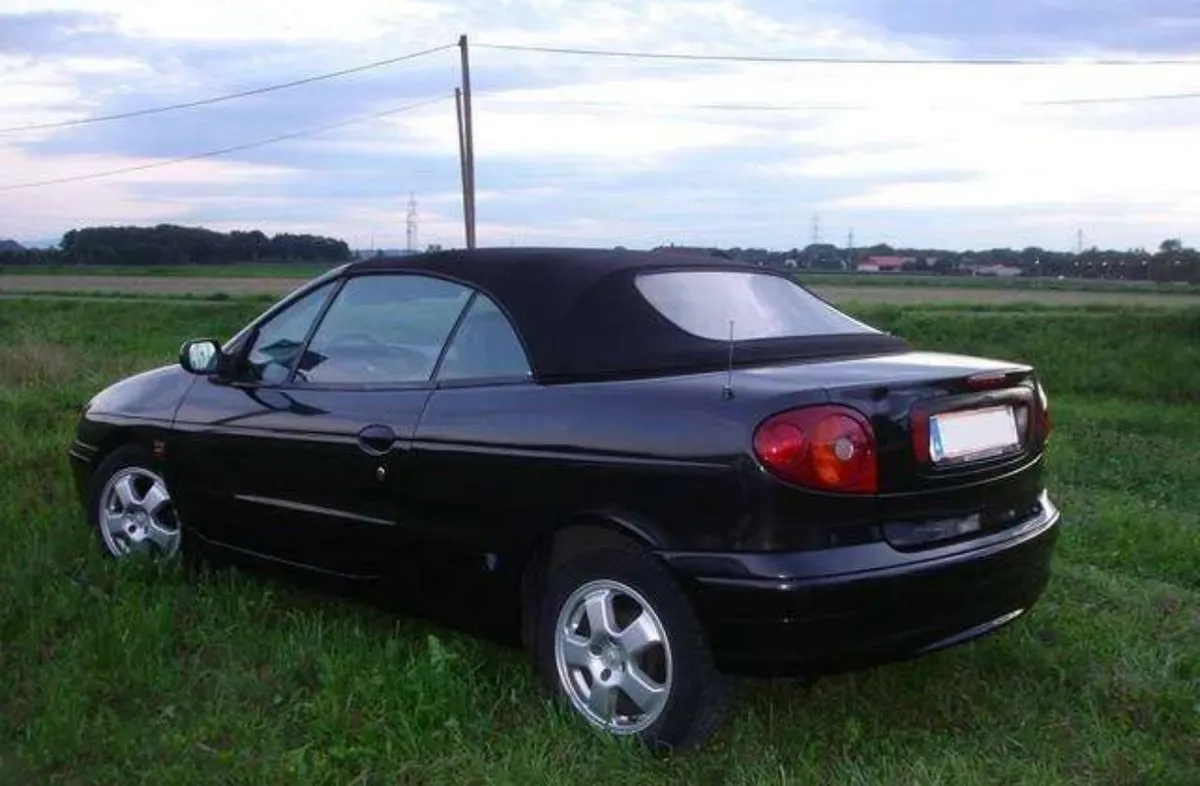 Renault Megane 2000 photo 3