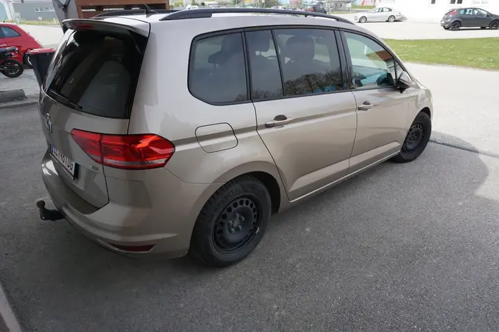 Volkswagen Touran 2016 photo 3