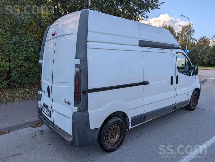 Renault Trafic 2005 photo 3