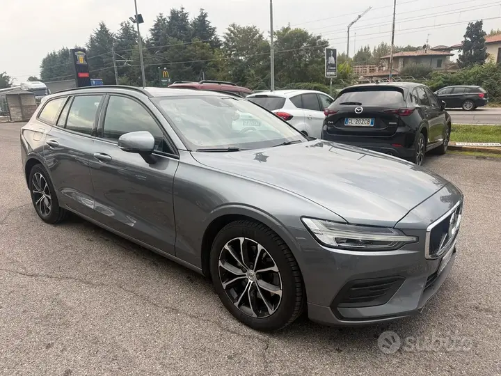 Volvo V60 2021 photo 3