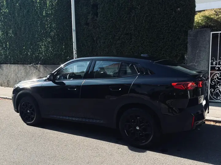 BMW X2 2024 photo 2