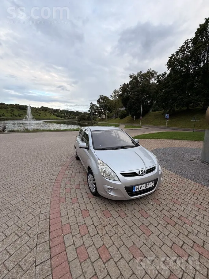 Hyundai I20 2012 photo 2