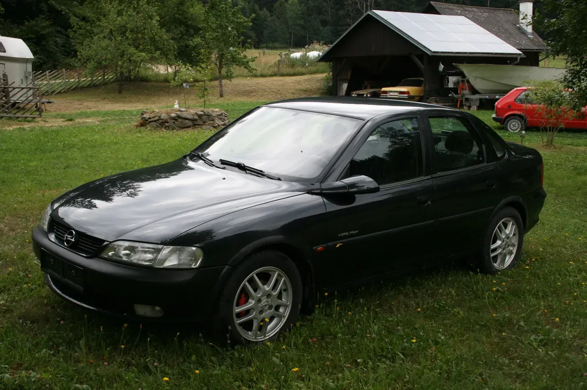 Opel Vectra 1998 photo 3