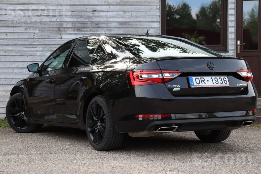 Skoda Superb 2019 photo 4