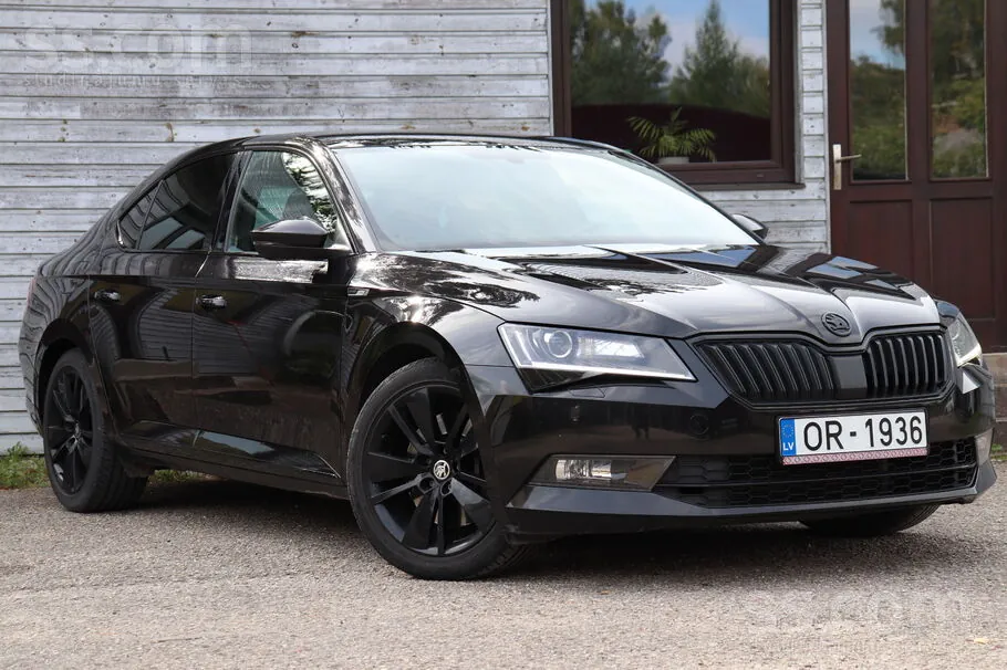 Skoda Superb 2019 photo 2