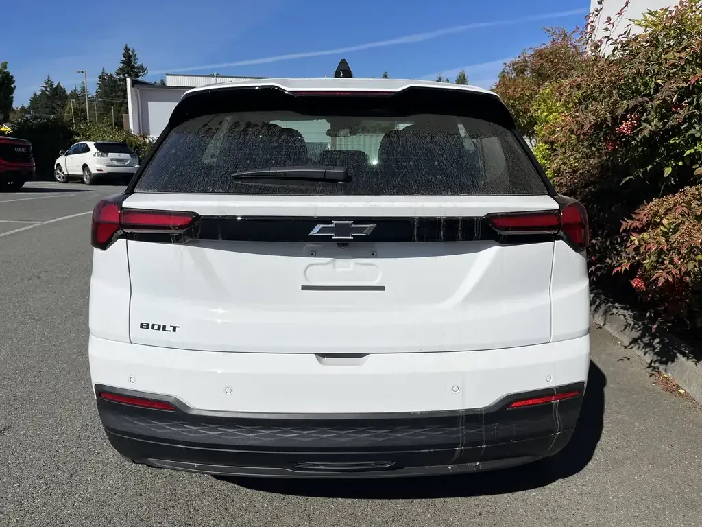 Chevrolet Bolt 2027 photo 4