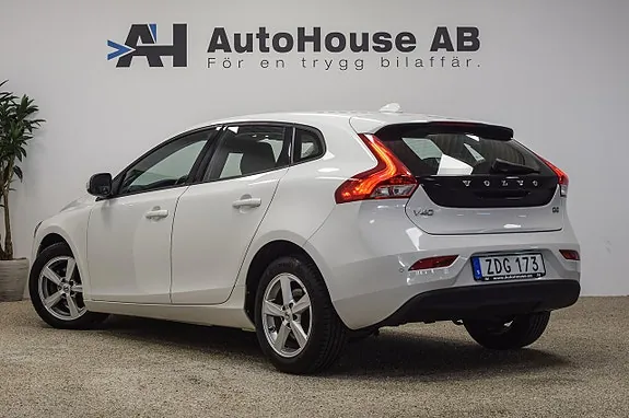 Volvo V40 2018 photo 2