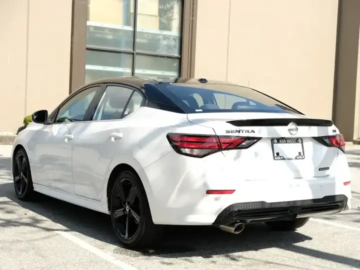 Nissan Sentra 2022 photo 3