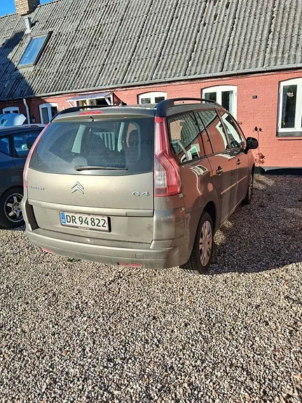 Citroen Grand C4 Picasso 2009 photo 2