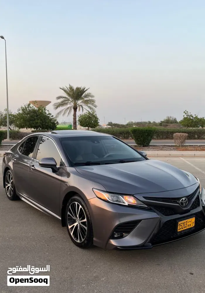 Toyota Camry 2019 photo 2