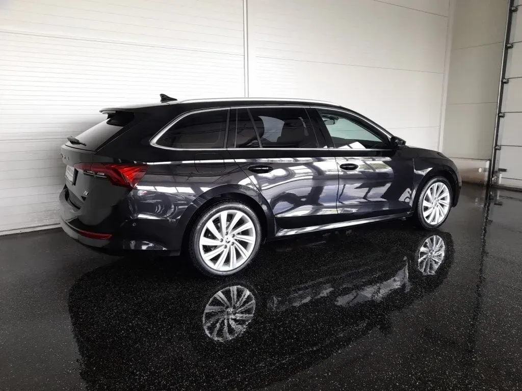 Skoda Octavia 2022 photo 2