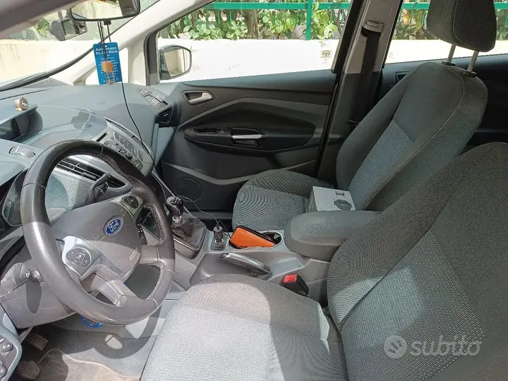 Ford C-Max 2011 photo 5