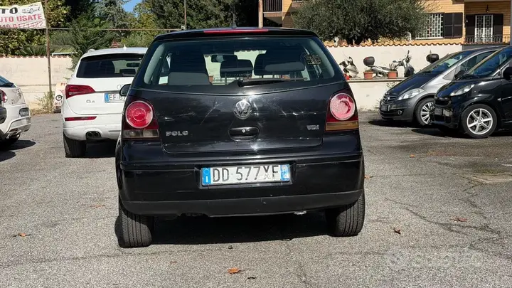 Volkswagen Polo 2006 photo 4