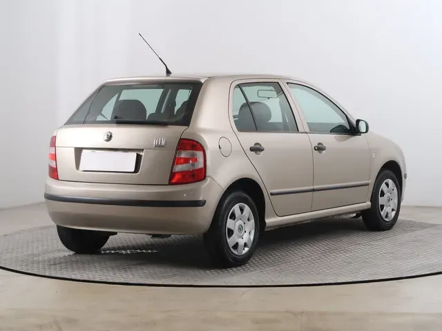 Skoda Fabia 2006 photo 4