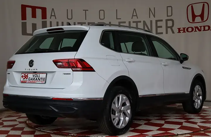 Volkswagen Tiguan Allspace 2023 photo 2
