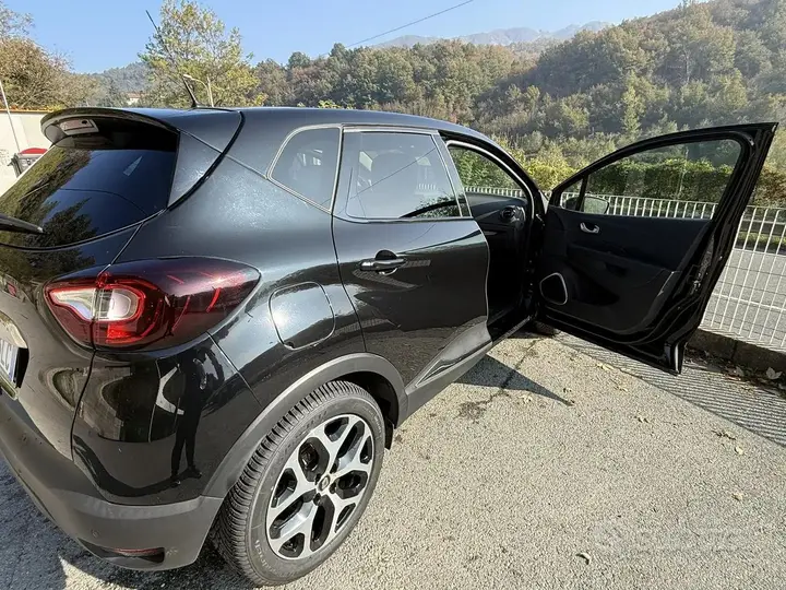 Renault Captur 2019 photo 2