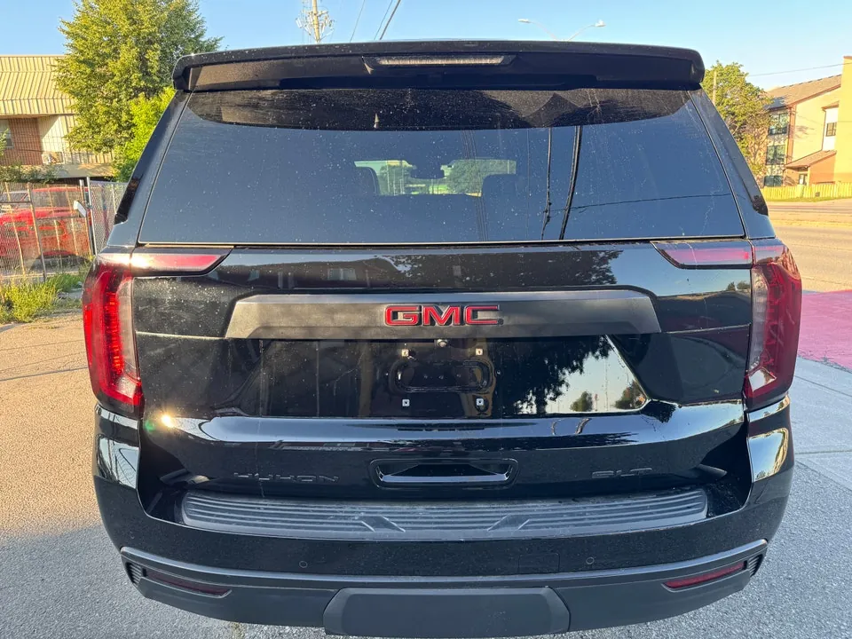 GMC Yukon 2023 photo 4