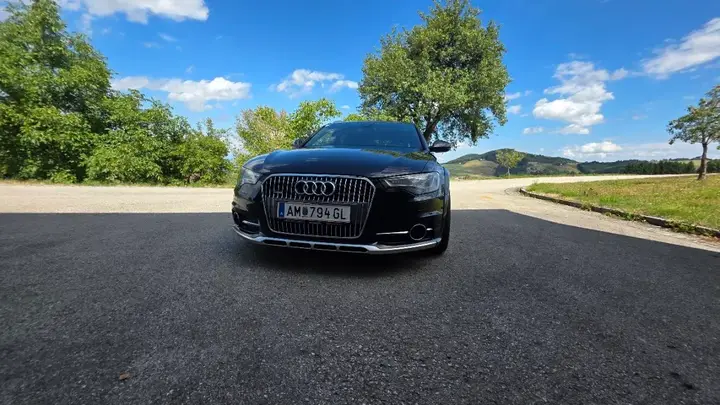 Audi A6 Allroad 2012 photo 2