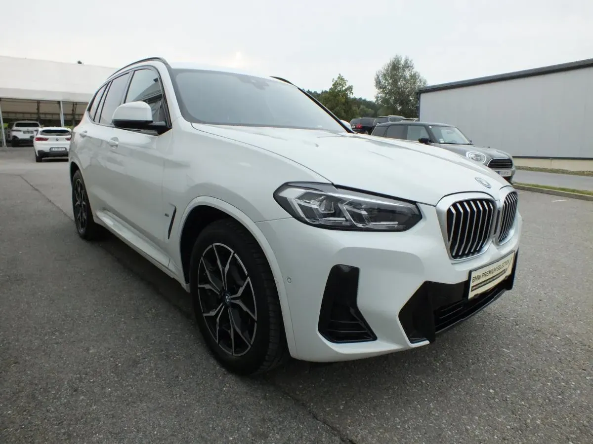 BMW X3 2024 photo 2