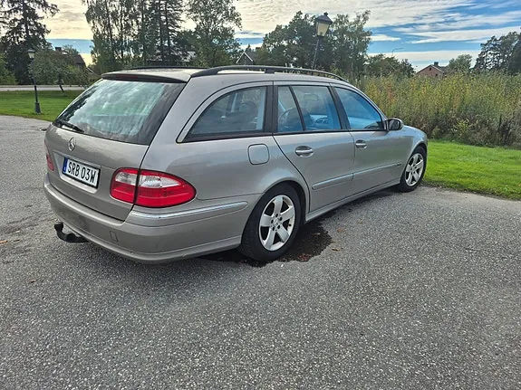 Mercedes-Benz E320 2003 photo 4