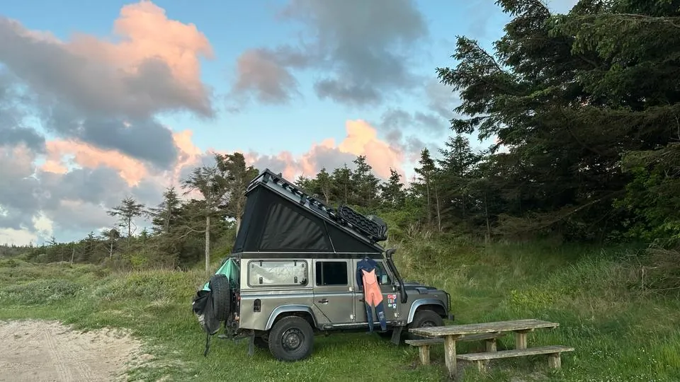 Land Rover Defender 110
