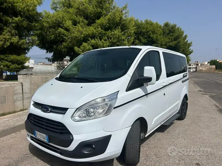 Ford Tourneo Custom