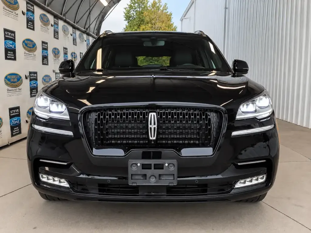 Lincoln Aviator 2023 photo 3