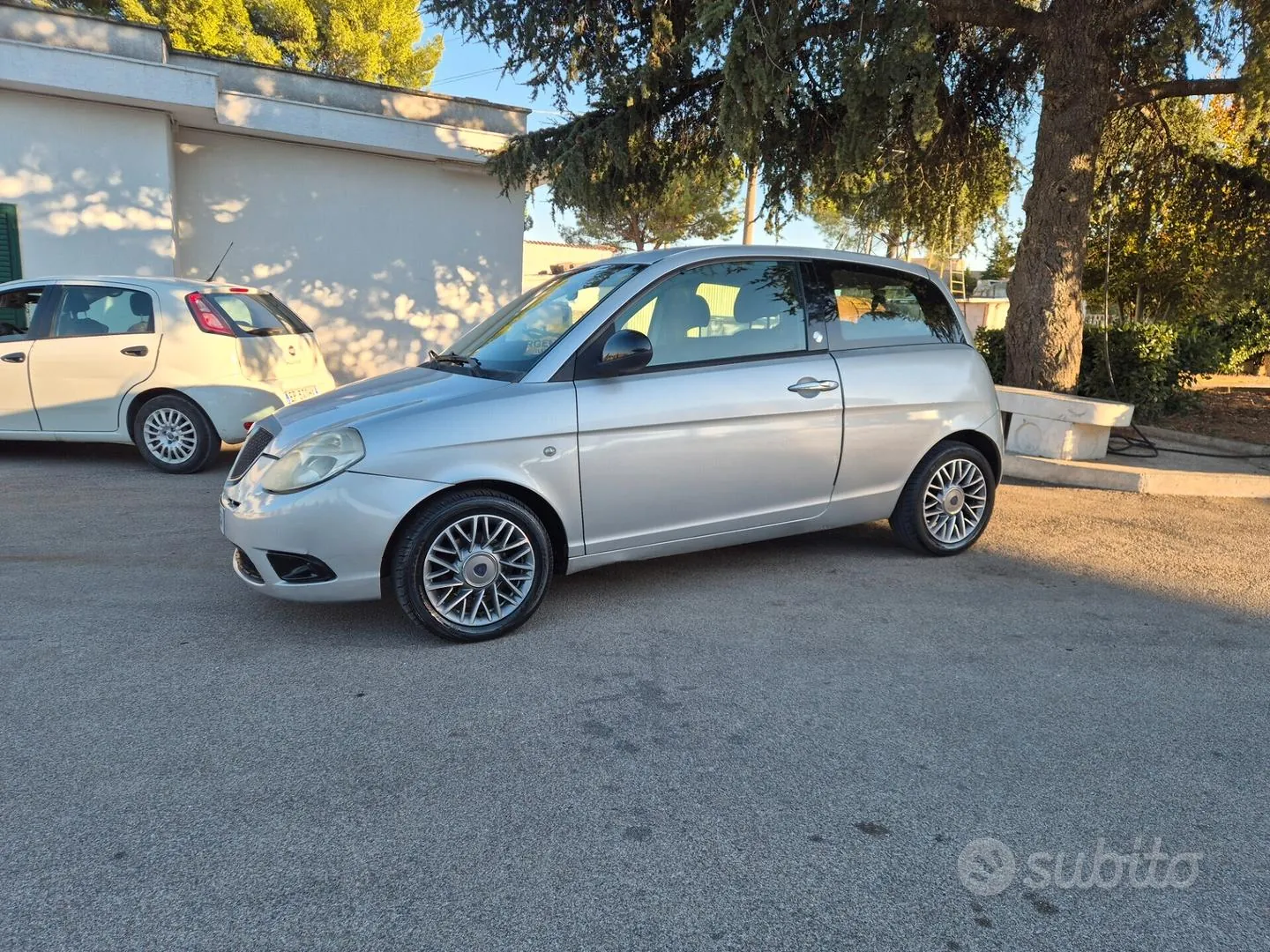 Lancia Ypsilon