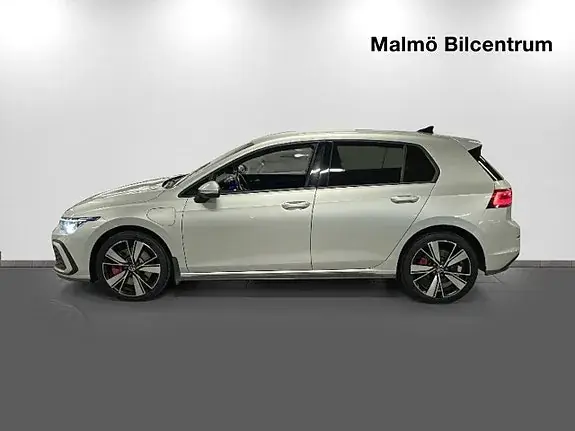 Volkswagen Golf I 2021 photo 2