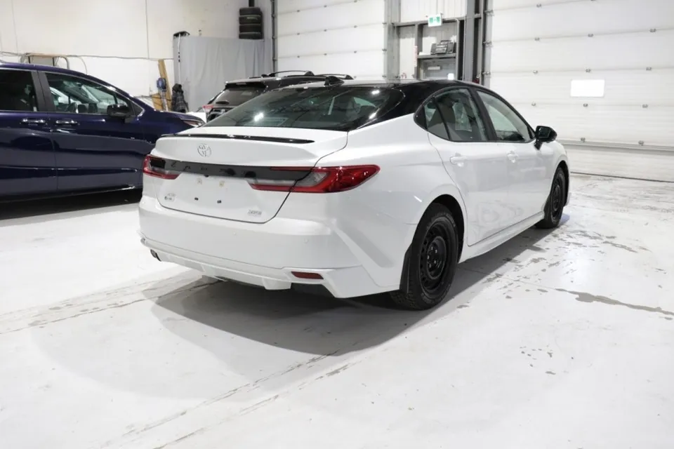 Toyota Camry 2026 photo 4