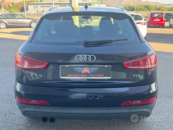 Audi Q3 2012 photo 5