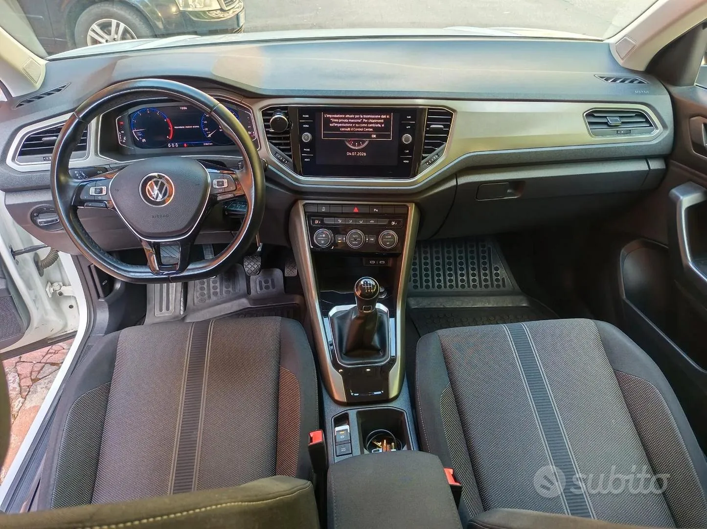 Volkswagen T-Roc 2021 photo 3