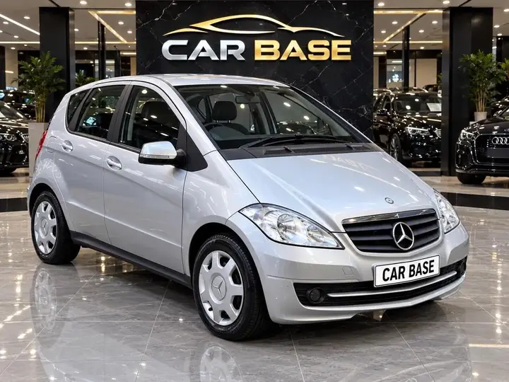 Mercedes-Benz A-Class 2011 photo 2