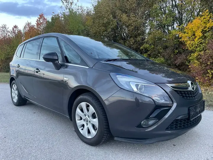 Opel Zafira Tourer