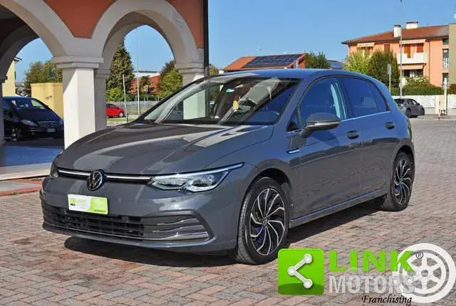 Volkswagen Golf Viii