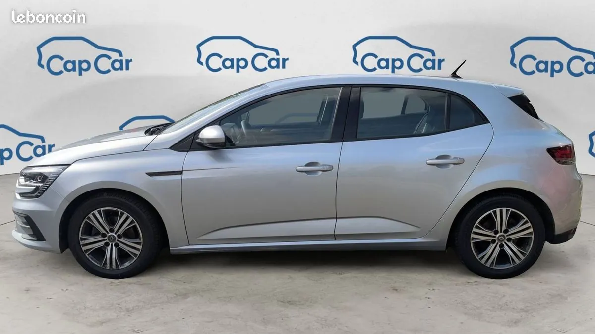Renault Megane 2023 photo 2