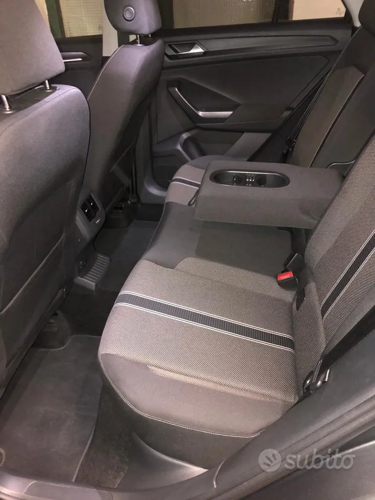 Volkswagen T-Roc 2018 photo 3