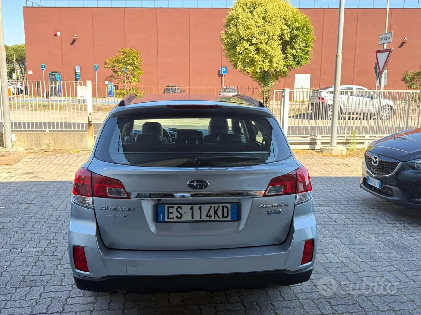 Subaru Outback 2014 photo 3