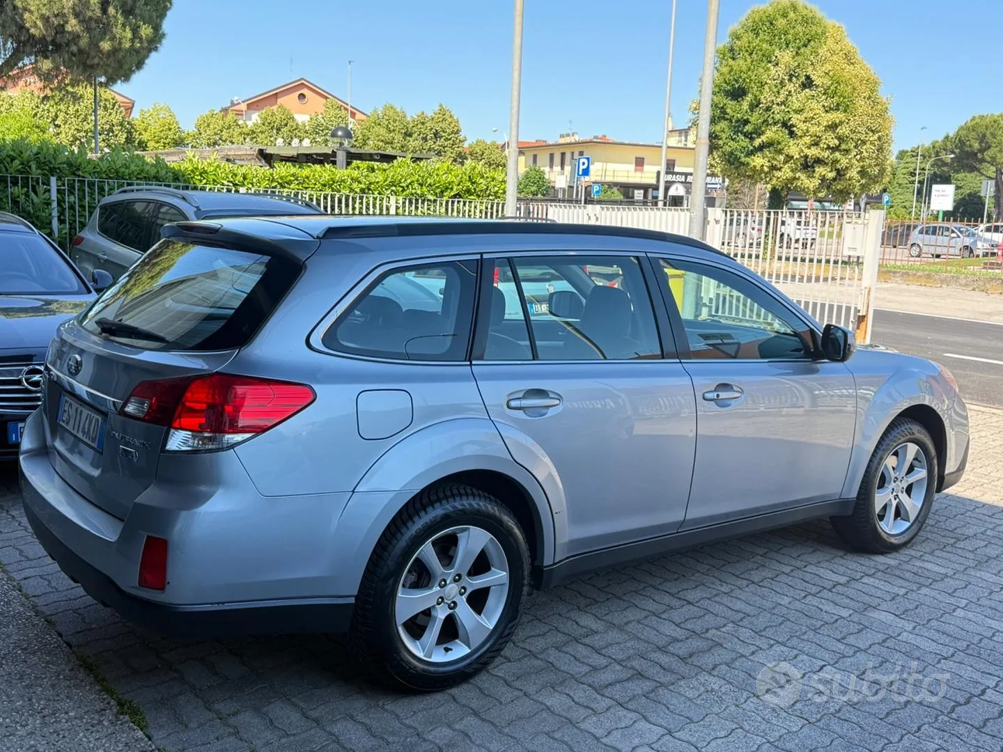 Subaru Outback 2014 photo 5