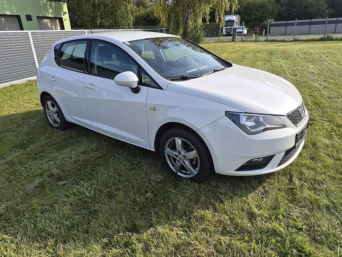 Seat Ibiza 2016 photo 3